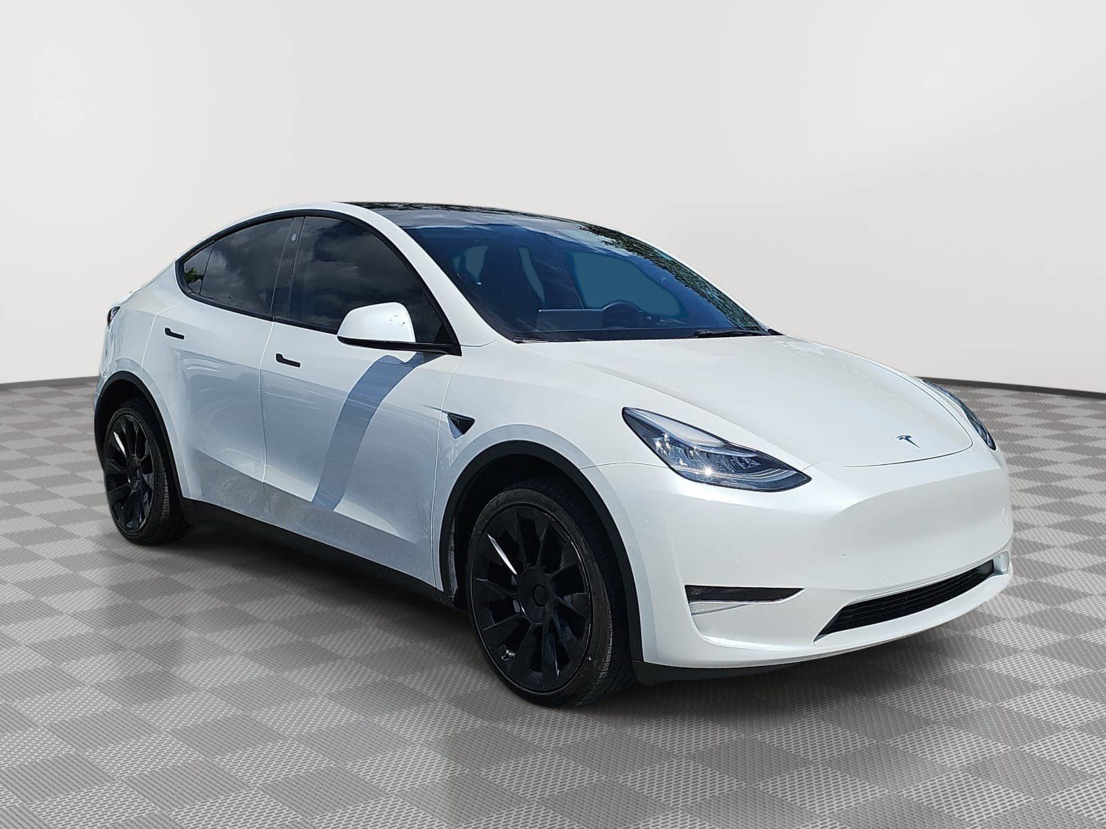 Used 2021 Tesla Model Y Long Range AWD/4WD image 2