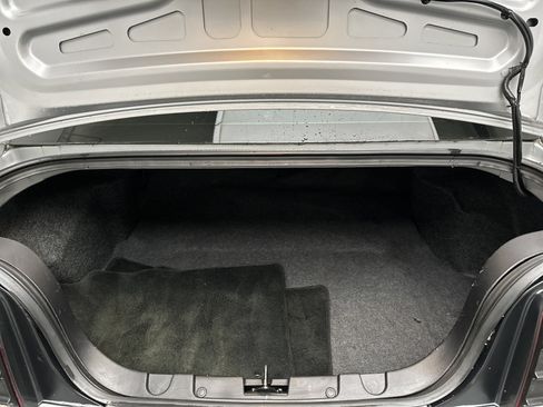 Used 2006 Ford Mustang GT image 10