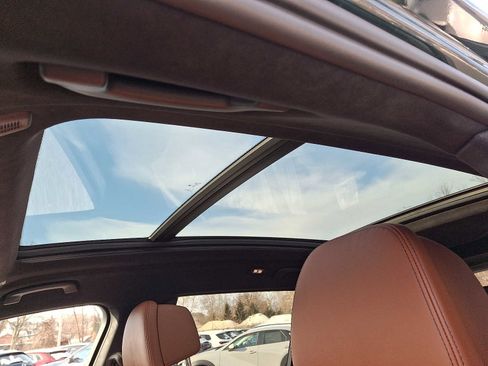 Used 2023 BMW X7 xDrive40i w/ Premium Package image 16