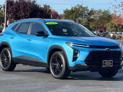 Used 2025 Chevrolet Trax ACTIV w/ Sunroof Package