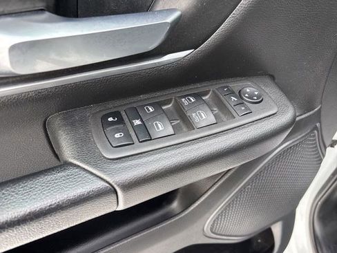 Used 2022 RAM 1500 Big Horn image 14