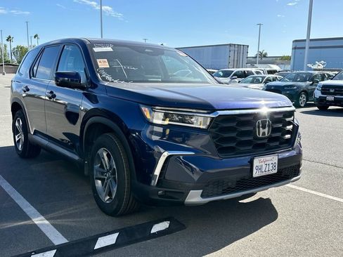 Used 2023 Honda Pilot EX-L image 2