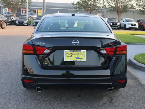 New 2025 Nissan Altima 2.5 SR w/ SR Premium Package image 6