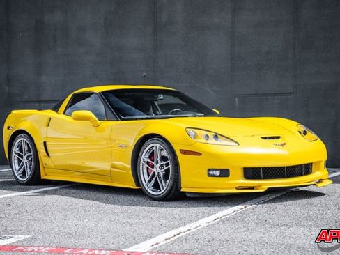 Used 2007 Chevrolet Corvette Z06 w/ Preferred Equipment Group RWD image 6