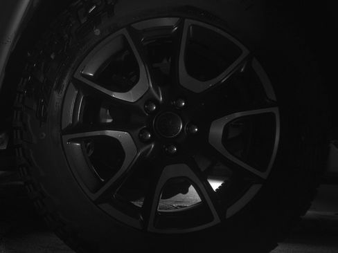 Used 2025 Jeep Compass Trailhawk image 14