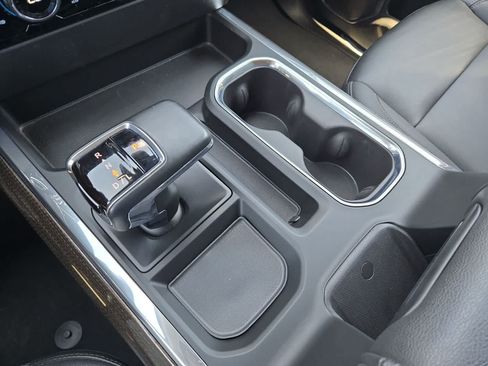 Used 2024 Chevrolet Silverado 1500 LT Trail Boss w/ Convenience Package II AWD/4WD image 29