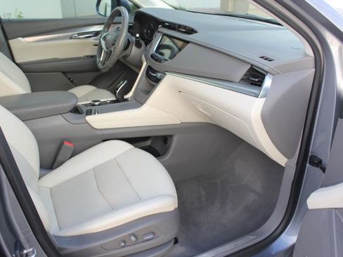 Used 2020 Cadillac XT5 Premium Luxury image 20