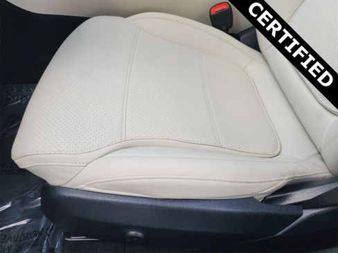 Certified 2025 Mercedes-Benz C 300 4MATIC Sedan image 24