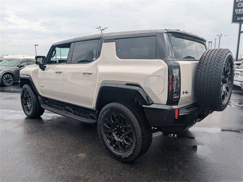 New 2026 GMC Hummer EV SUV image 6
