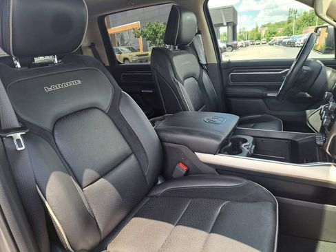 Used 2019 RAM 1500 Laramie AWD/4WD image 32