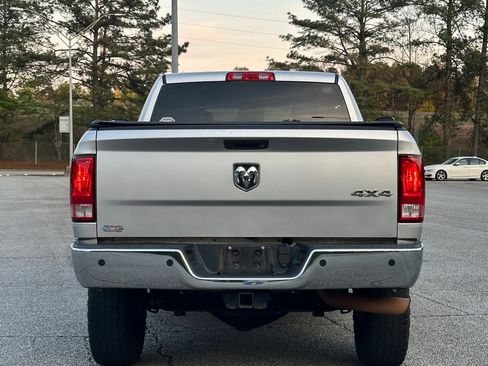 Used 2018 RAM 2500 Tradesman w/ Chrome Appearance Group AWD/4WD image 6