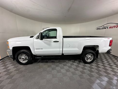 Used 2019 Chevrolet Silverado 2500 W/T w/ Snow Plow Prep Package image 2