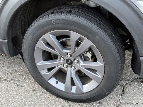 Certified 2023 Ford Explorer XLT w/ Equipment Group 202A image 5