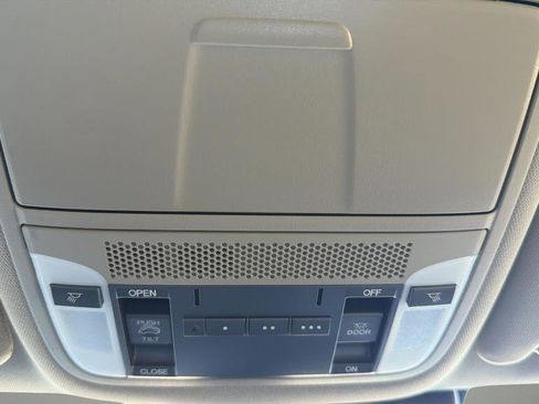 Used 2017 Acura MDX FWD image 26