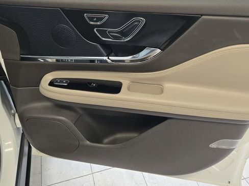 Used 2023 Lincoln Corsair Grand Touring w/ Equipment Group 301A image 3