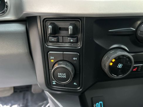 New 2026 Ford F350 XLT w/ XLT Premium Package image 39