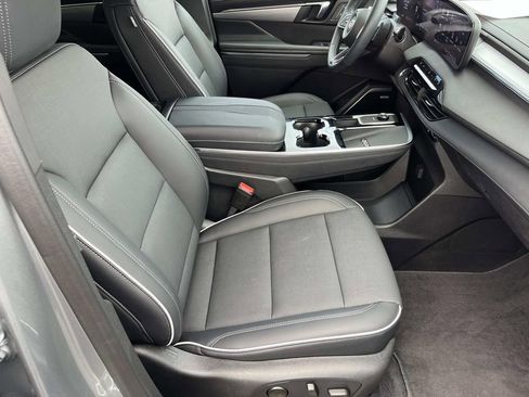 Certified 2025 Buick Enclave Preferred w/ Super Cruise Package image 29