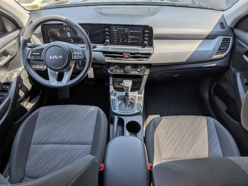 Certified 2025 Kia Seltos LX AWD/4WD image 19