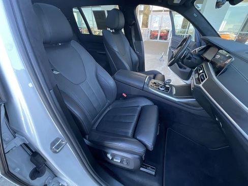 Used 2022 BMW X7 xDrive40i w/ M Sport Package AWD/4WD image 29
