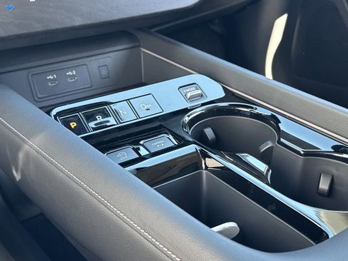 New 2025 Nissan Murano SL image 19