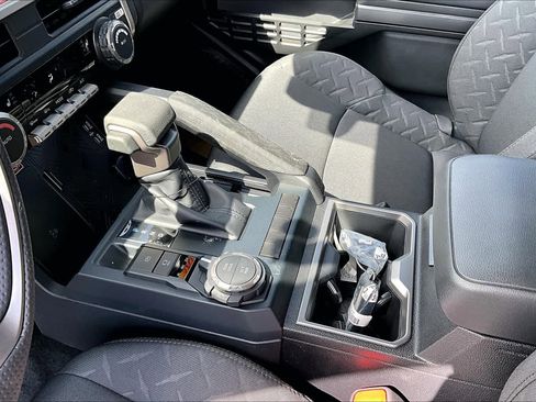 New 2025 Toyota Tacoma SR5 image 7