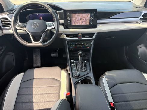 Certified 2025 Volkswagen Taos SEL AWD/4WD image 21
