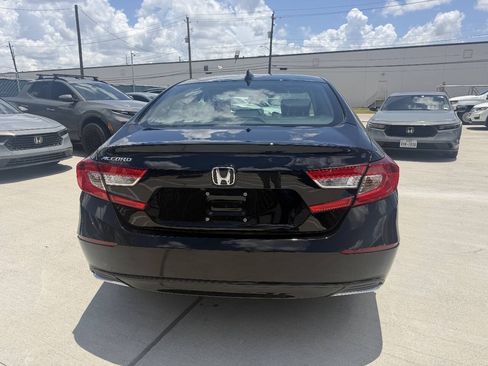 Used 2020 Honda Accord EX image 5