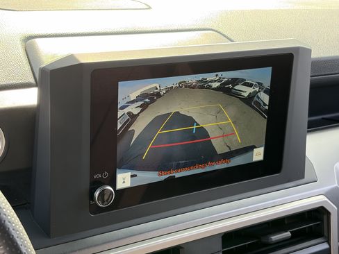 Certified 2025 Toyota 4Runner SR5 AWD/4WD image 6