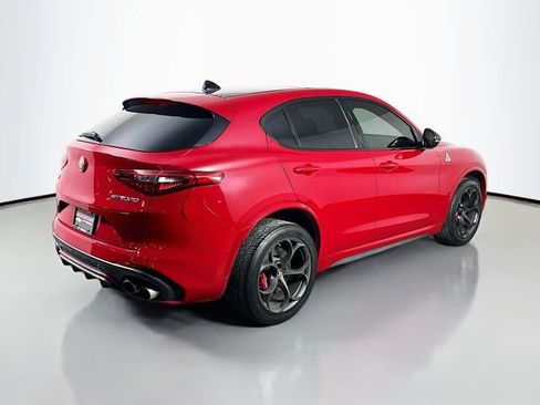 Used 2018 Alfa Romeo Stelvio Quadrifoglio w/ Driver Assist Dynamic Package AWD/4WD image 6