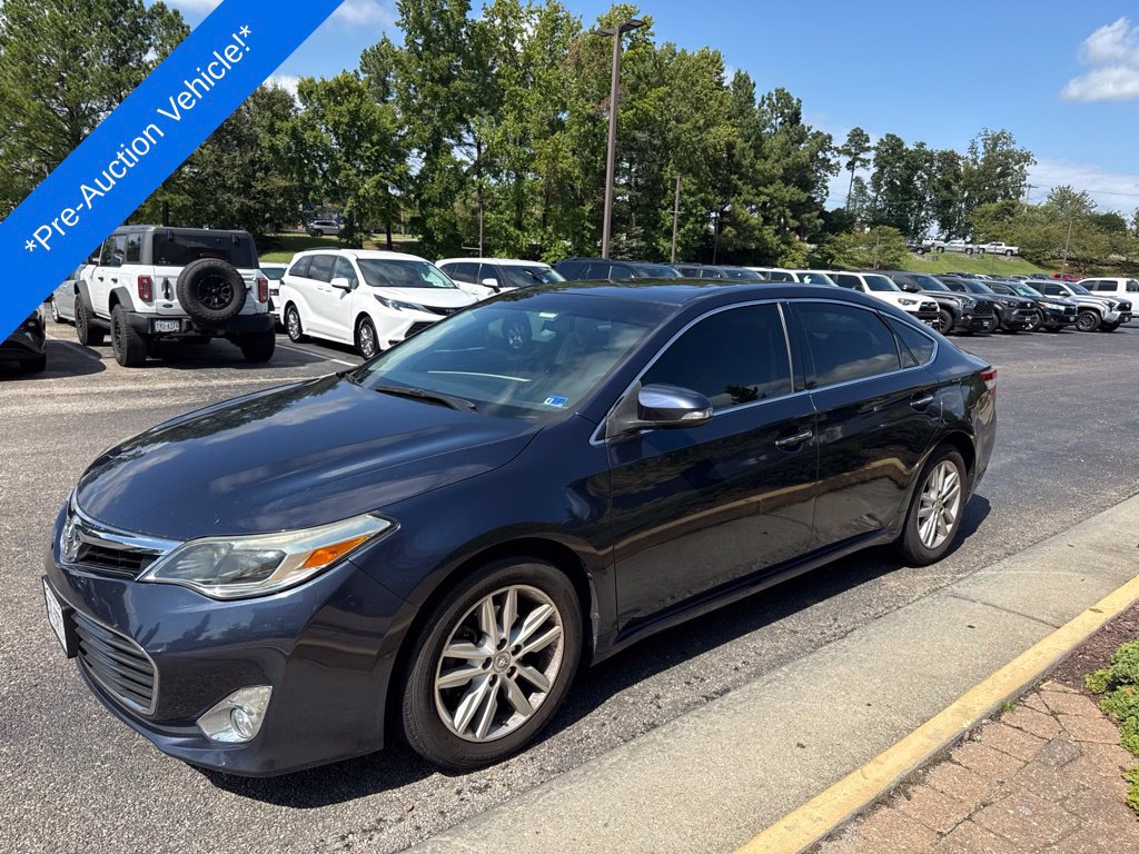 Used 2015 Toyota Avalon XLE Premium FWD image 4