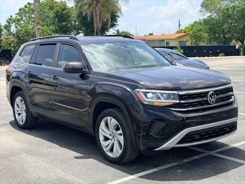 Used 2022 Volkswagen Atlas SE w/ Panoramic Sunroof Package FWD image 9