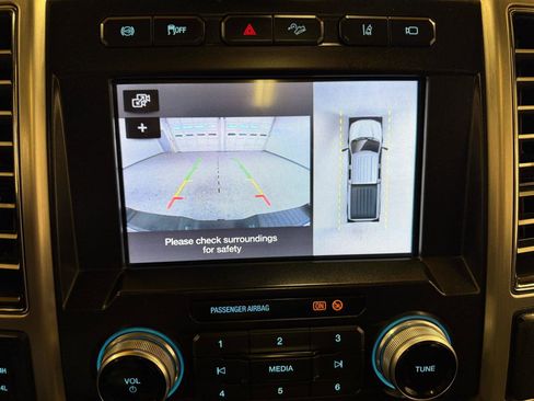 Used 2019 Ford F250 Platinum w/ Platinum Ultimate Package image 18