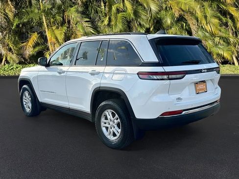 Used 2024 Jeep Grand Cherokee Laredo w/ MOPAR Finishing Package RWD image 7