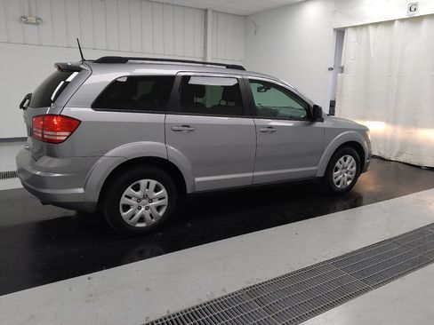 Used 2018 Dodge Journey SE image 10