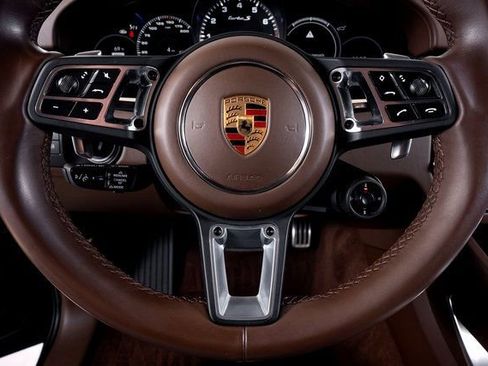 Used 2022 Porsche Cayenne Turbo S image 43
