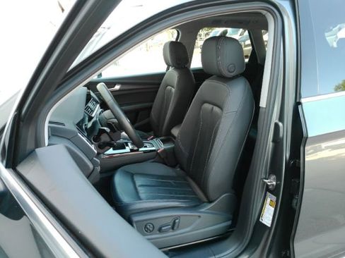 Used 2022 Audi Q5 2.0T Premium Plus w/ Premium Plus Package AWD/4WD image 14