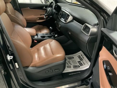 Used 2019 Kia Sorento SX AWD/4WD image 23