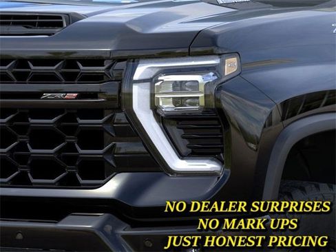 New 2026 Chevrolet Silverado 2500 ZR2 image 10