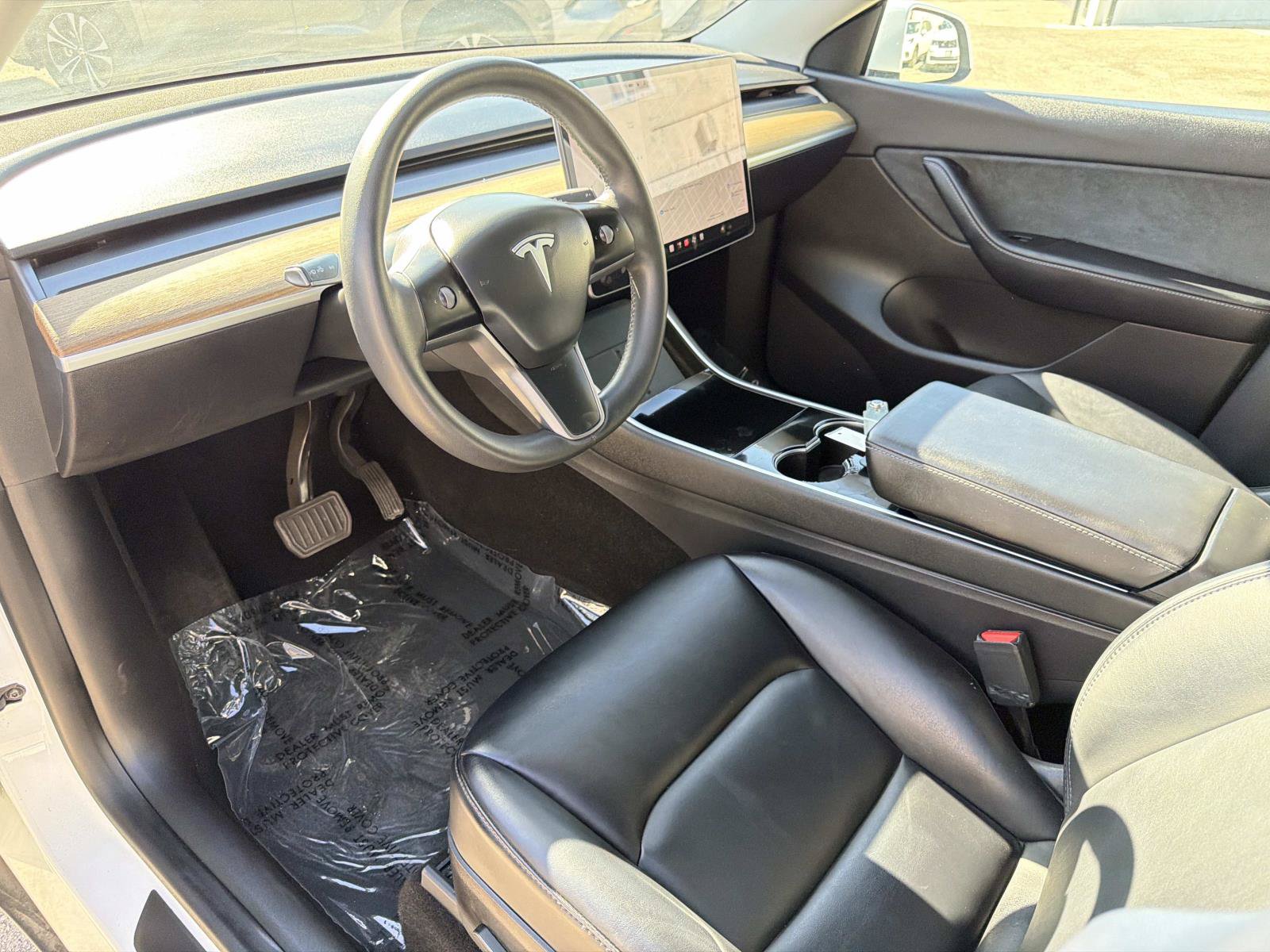 Used 2021 Tesla Model Y Long Range AWD/4WD image 13