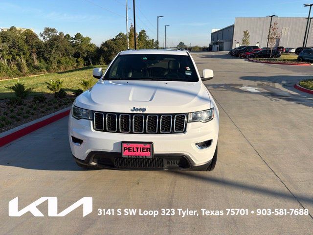 Used 2021 Jeep Grand Cherokee Laredo X AWD/4WD image 2