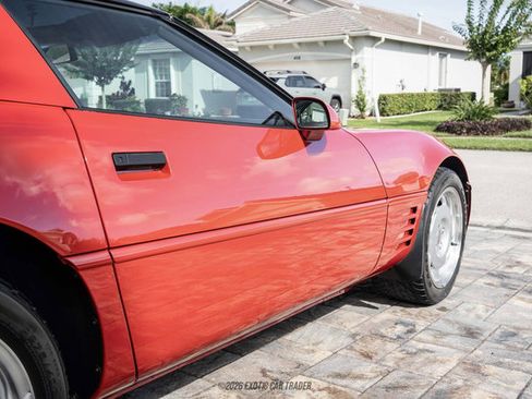 Used 1992 Chevrolet Corvette Coupe RWD image 50
