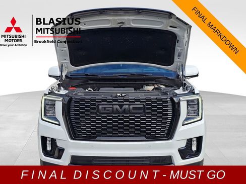 Used 2023 GMC Yukon XL Denali image 42