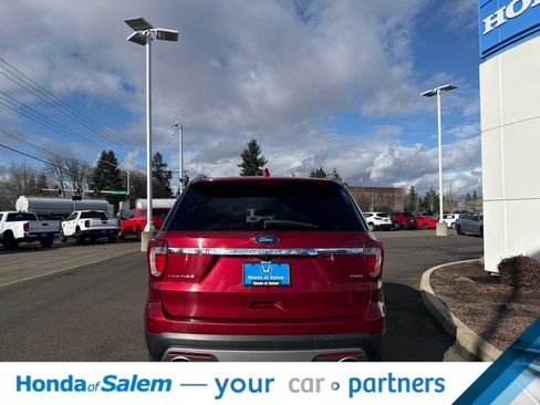 Used 2017 Ford Explorer Limited image 5