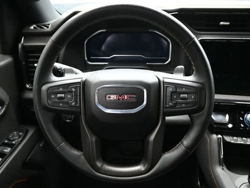 Used 2024 GMC Sierra 1500 AT4 w/ Technology Package AWD/4WD image 16