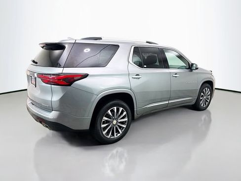 Used 2023 Chevrolet Traverse Premier image 10