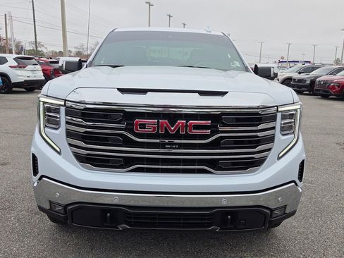 New 2026 GMC Sierra 1500 SLT image 16