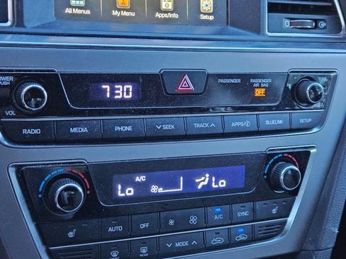 Used 2016 Hyundai Sonata Limited image 12