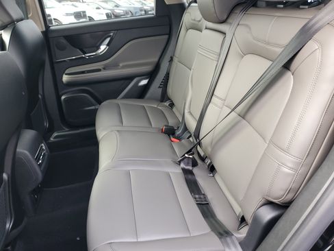 New 2026 Lincoln Corsair Premiere image 28