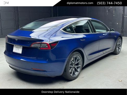 Used 2017 Tesla Model 3 Standard Range image 7