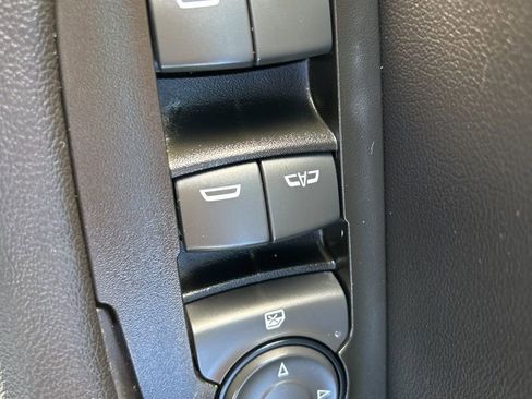 Used 2025 Chevrolet Blazer LT image 17